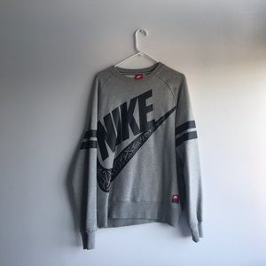 Nike crew neck sweater